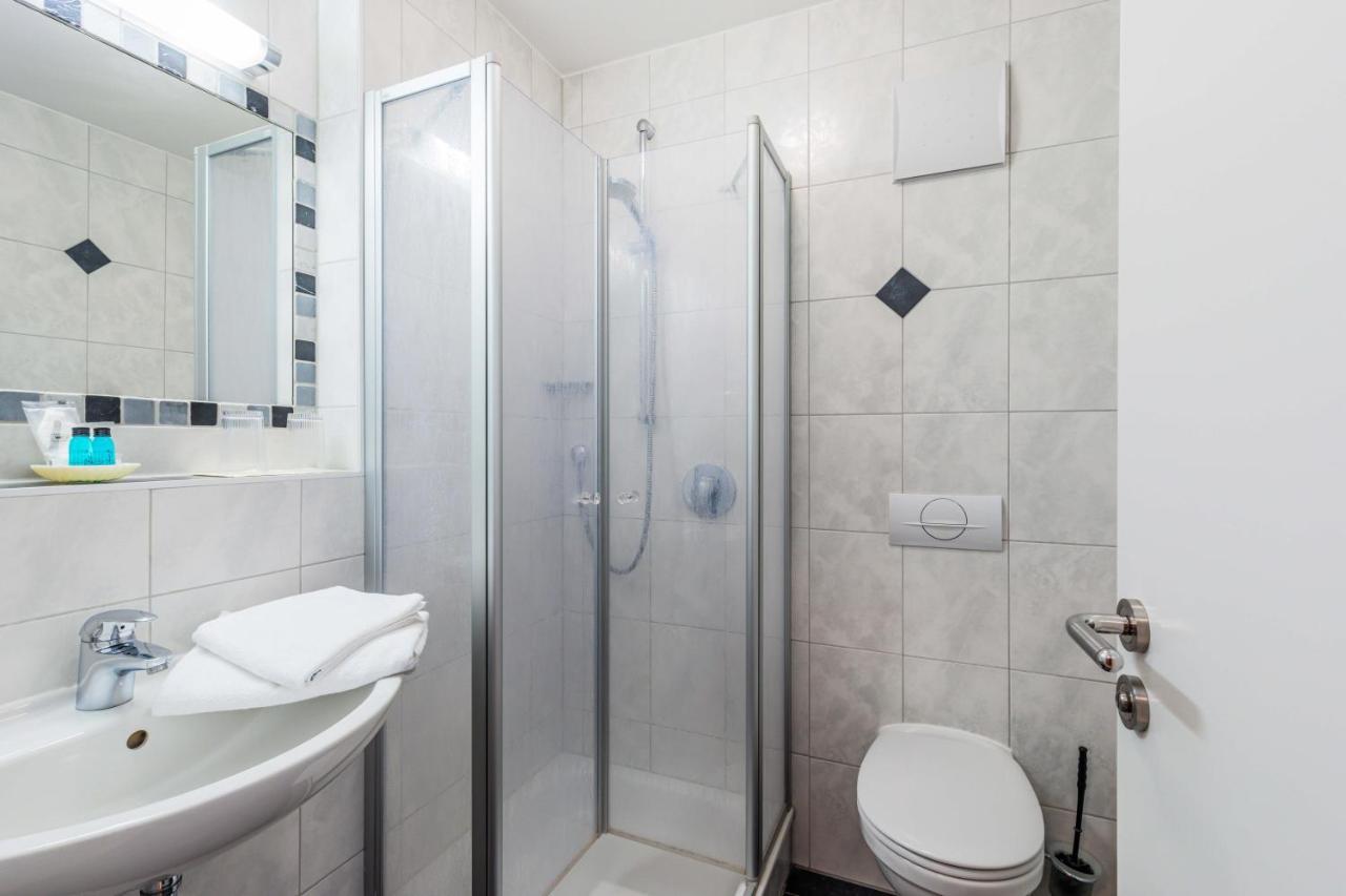 Gasthaus Hotel Ostermeier Attenkirchen Екстериор снимка