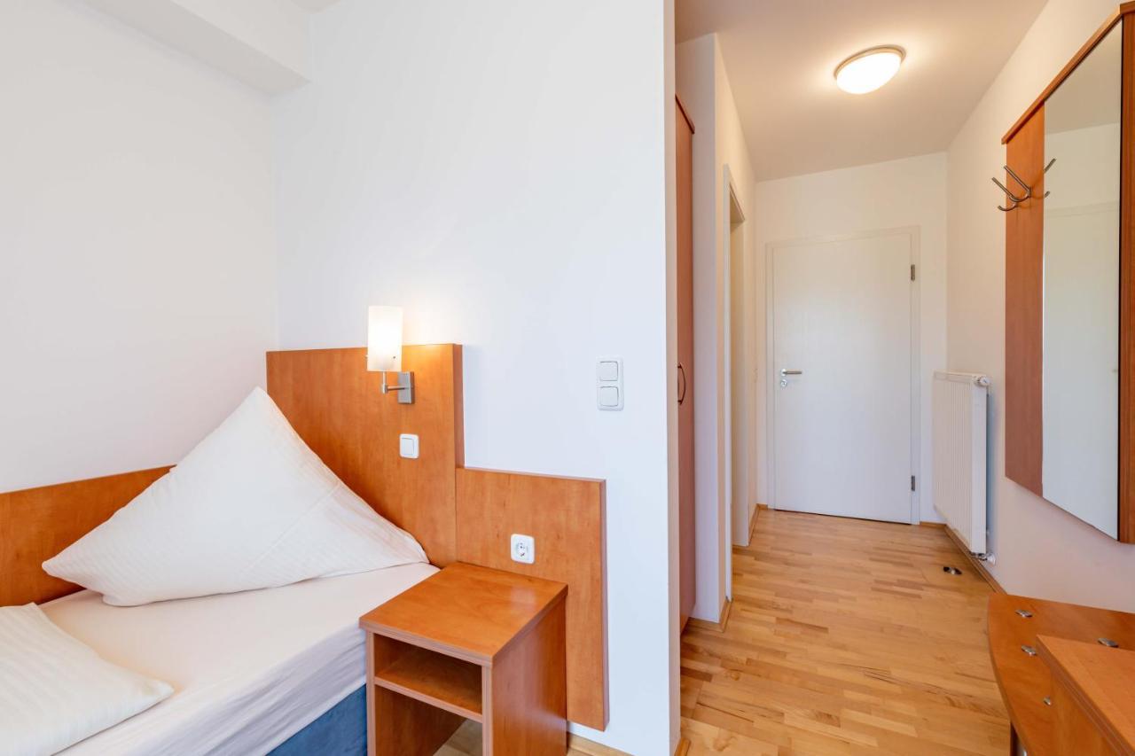 Gasthaus Hotel Ostermeier Attenkirchen Екстериор снимка